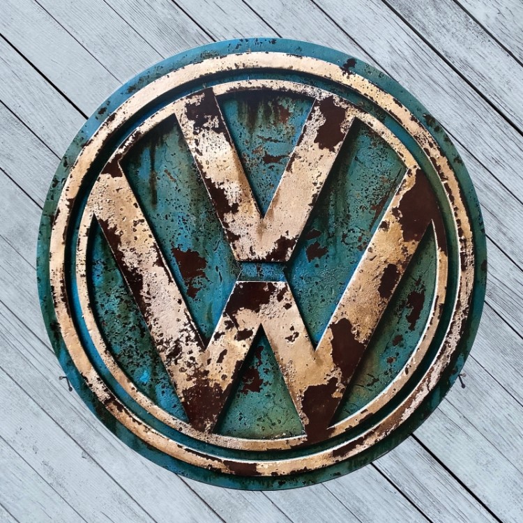 Plaque publicitaire VOLKSWAGEN rouillée