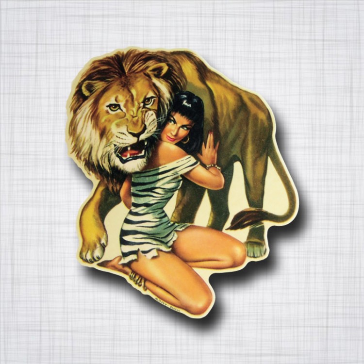 Pin-Up Lion